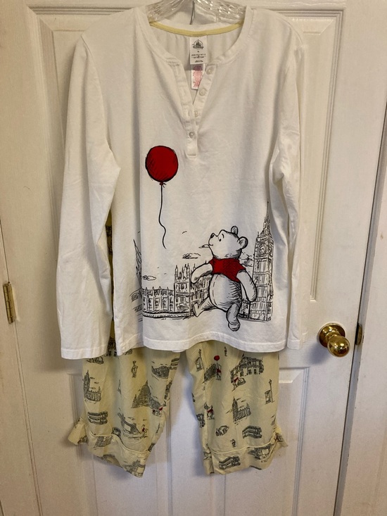 Disney Other - Disney Winnie the Pooh in London Balloon Pajama Set